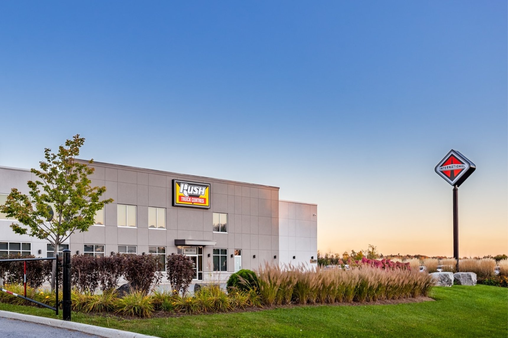 Rush Truck Centres of Canada storefront